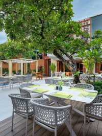 🌴🏖️ Phuket's Paradise: La Flora Resort Patong! 🌞🍹