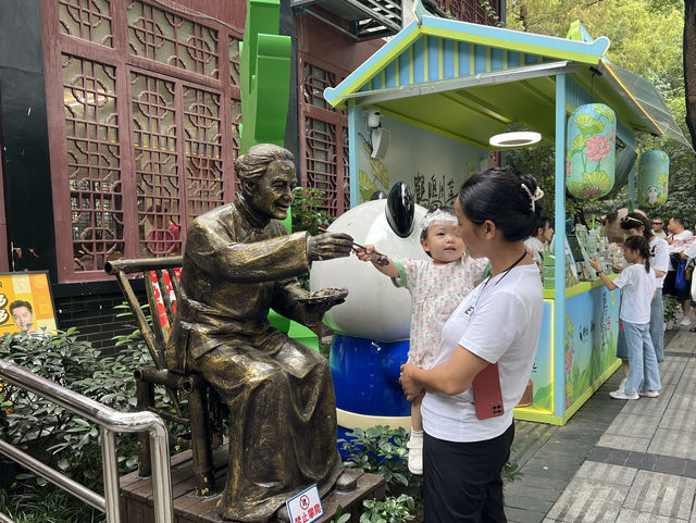 成都的"人民公園"充滿濃厚的市井氣息!