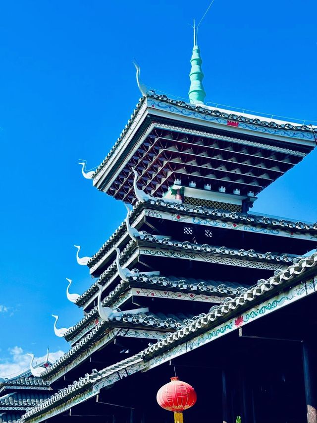 不在異域，就在北京。