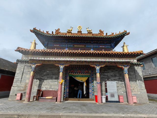 呼和浩特席力圖召遊記。