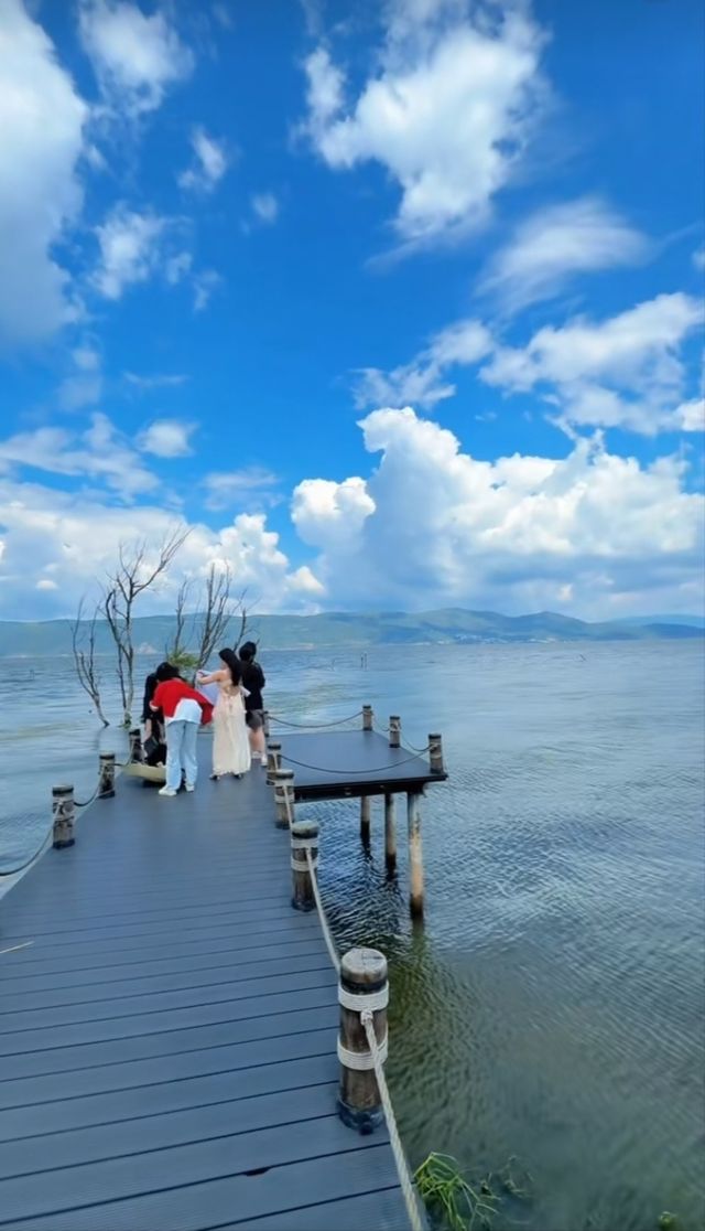 "逃離喧囂：5個絕佳城市，讓你的孤獨之旅變得完美"。