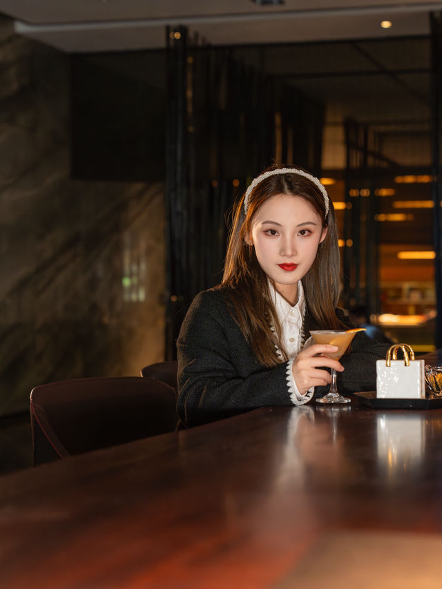 在充滿氛圍感的酒店，度過周末獨處的時光