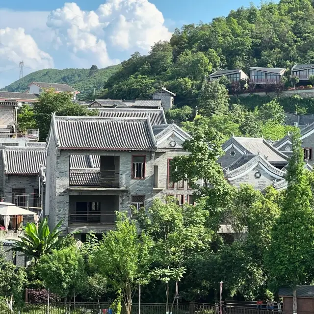 청암 고진: 고풍스러움과 인간미의 어우러짐