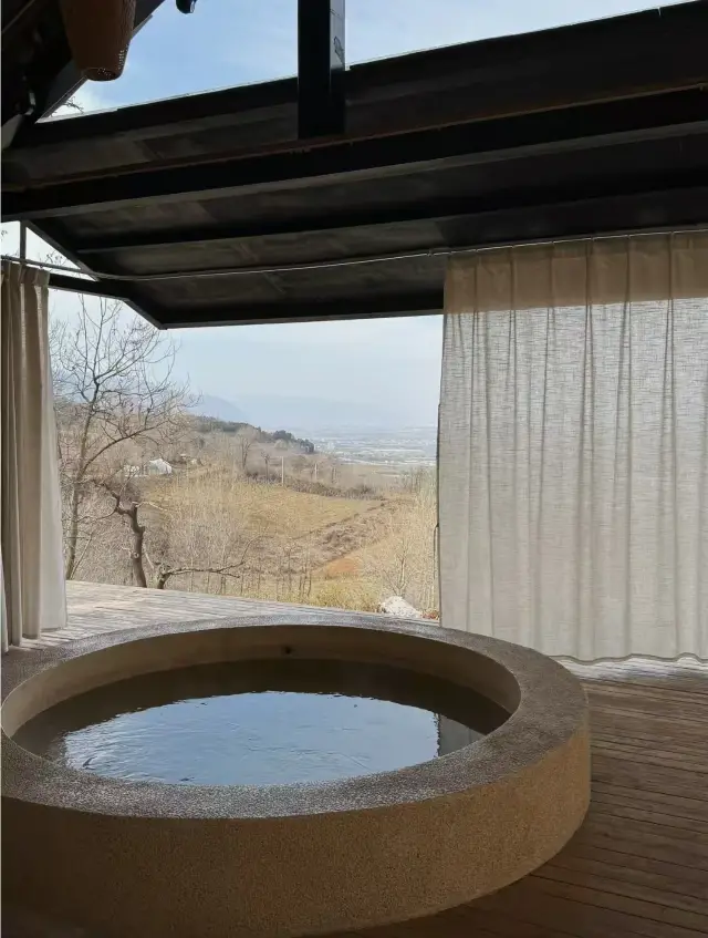 Hot Springs Near Xi'an: "Little Kyoto"