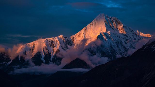 子梅埡口，貢嘎雪山的絕美觀景台！