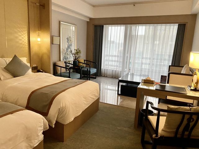 酒店的每個細節都展現了品質和用心。入住於此，美好的夜晚等您。
