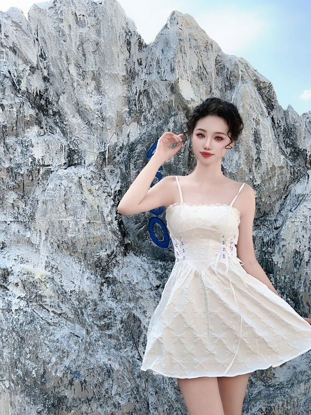 麗江隱藏秘境，撸兔吸貓還能躺著看雪山！