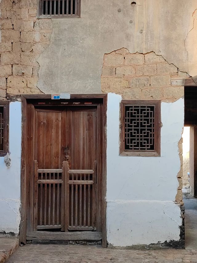 江西龍南崗上村富興第
