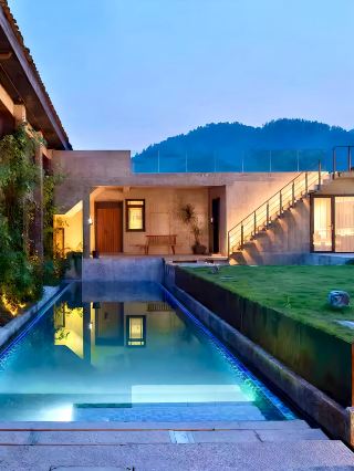 Wuyuan Hongguan Village, a locals' hidden gem - Waterside Secret Homestay