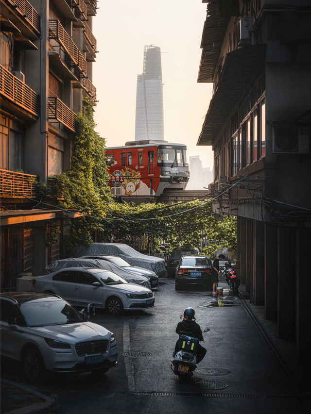 📸 Chongqing’s Cyberpunk Aesthetic Is Truly Top-Tier‼️
