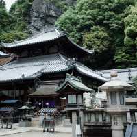 大阪秘境｜藏在生駒山的治癒系古寺，99%遊客都不知道！✨ 