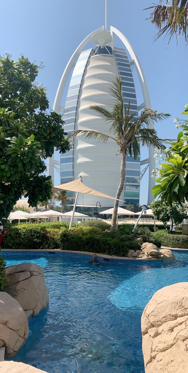 杜拜| 朱美拉海灘酒店，享受奢華之旅   酒店：朱美拉海灘酒店  地址：Jumeira St
