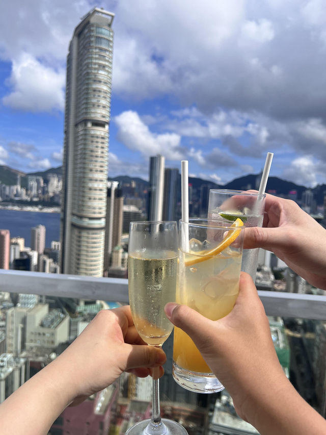 🌉香港必打卡！頂樓露台茶座俯瞰維港絕景，網美們衝啦！
