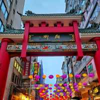 🔥香港必衝夜市！百元食勻全球美食，霓虹夜景勁Chok！