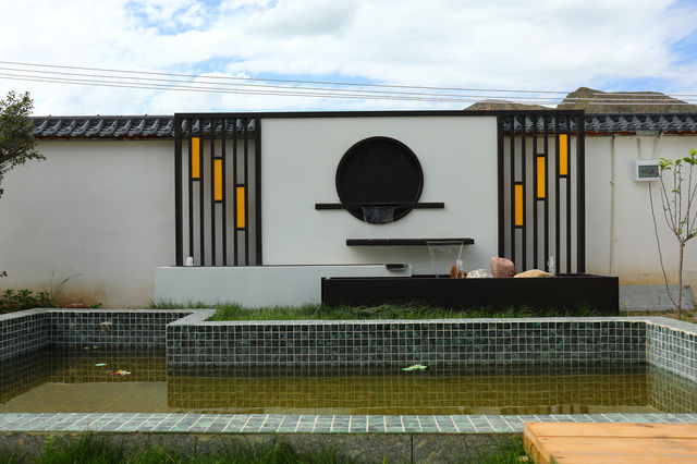 依林庭院（拉卜楞寺店）：佛國旁的木質暖居