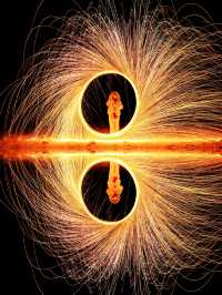 漠河:把寒夜甩成光的詩