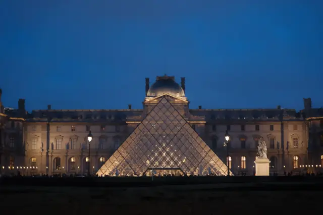 Paris Must-Visit｜The Ultimate Guide to the Art Palace Louvre