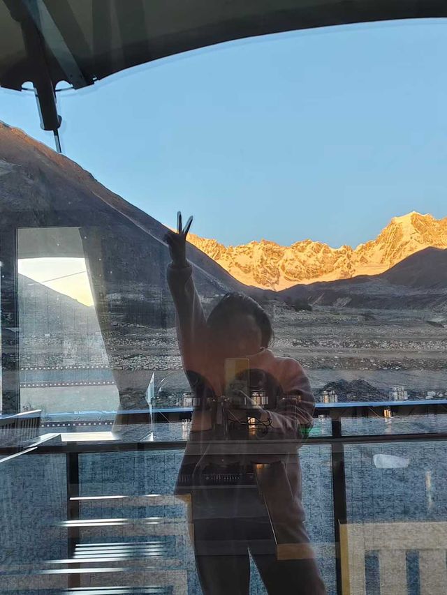 太幸運了吧，不僅看到了日出還看到了冰花