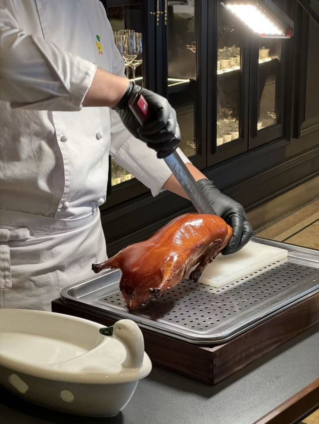 上海首店!!顯貴老錢風餐廳!不是在法國!