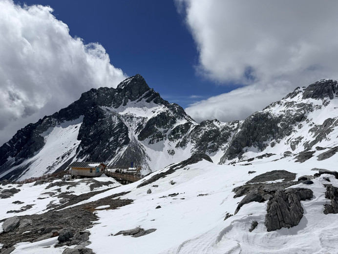 5 AM Rush to Jade Dragon Snow Mountain! A Complete Guide to
