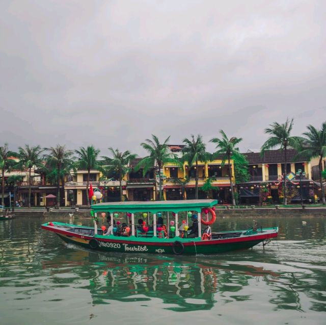 Ancient town of Hoi An at night