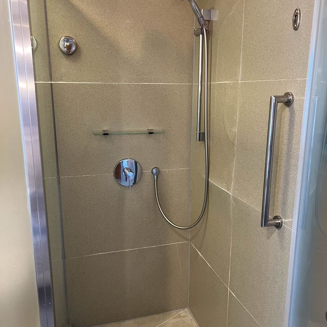 香港大學站一出就係Jen Hotel好方便👍🏻👍🏻