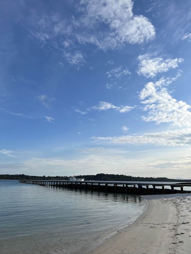 เกาะขาม หาดสวย น้ำใส ไม่ไกลกรุงเทพ