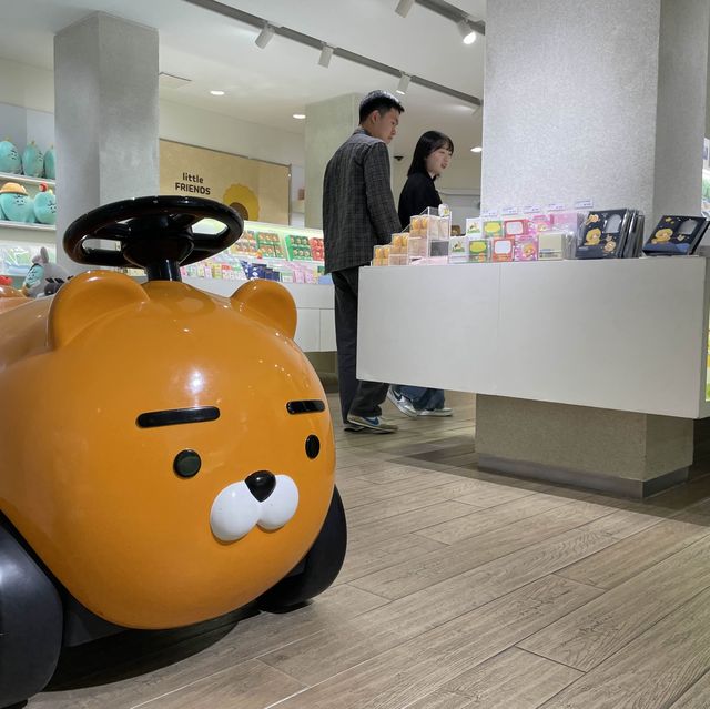 귀여움 치사량 주의! 카카오프렌즈 부산 진출
