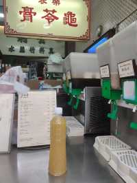 香港老字號涼茶店，一喝便愛上清甜竹蔗汁