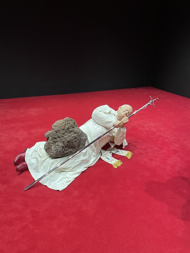 재미있는 전시회 추천!‘리움미술관’: 마우리치오 카텔란: WE