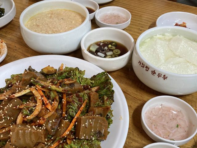 고향의 손맛을 느낄수 있는 북한강 맛집 ‘기와집 순두부 조안본점’