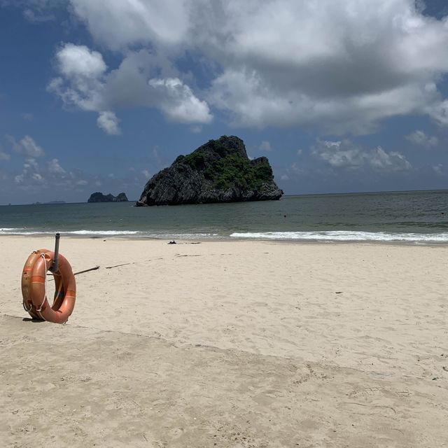 The hottest beach experience on Cat Ba island