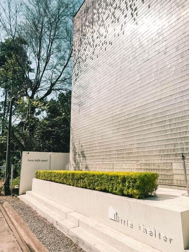 Little Shelter Hotel Chiangmai ที่พักสวยริมน้ำปิง