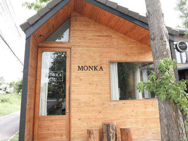 MONKA Cafe