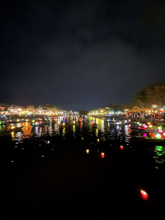 Reaching Out Hoi An - The beauty of silence