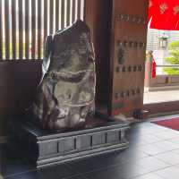 珍石展覽！大雄殿，觀音殿，藥師佛殿環立！氣象千字萬宙！