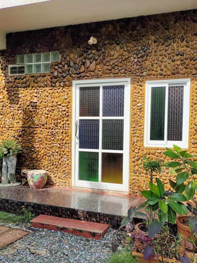 บ้านอิงธารโฮมสเตย์