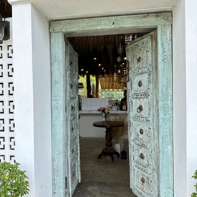ภูสิตาคาเฟ่ แอนท์ บริทโตร