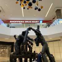吃喝玩樂盡在West Edmonton Mall