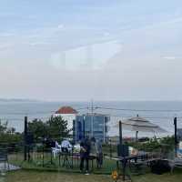 강동 몽돌해변이 보이는 오션뷰카페, 아주로마레