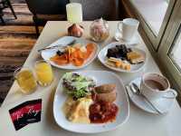 Club room staycation
