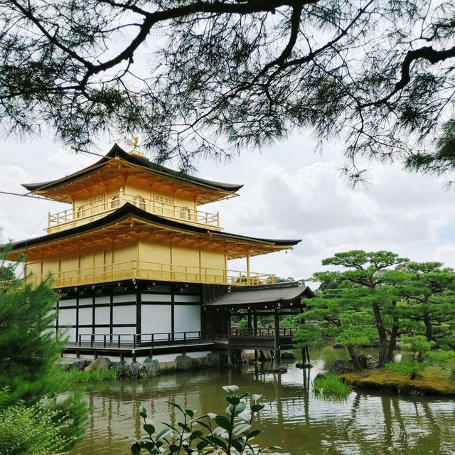 京都　金閣寺