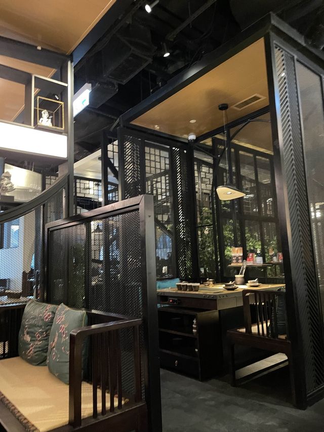 湊湊火鍋｜🌶️任食台式麻辣鴨血豆腐