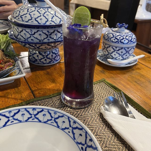 ทานอาหารไทยแท้ฉบับชาววังที่ “ร้านอาหารทับขวัญ”