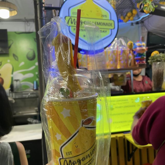 曼谷最受歡迎夜市