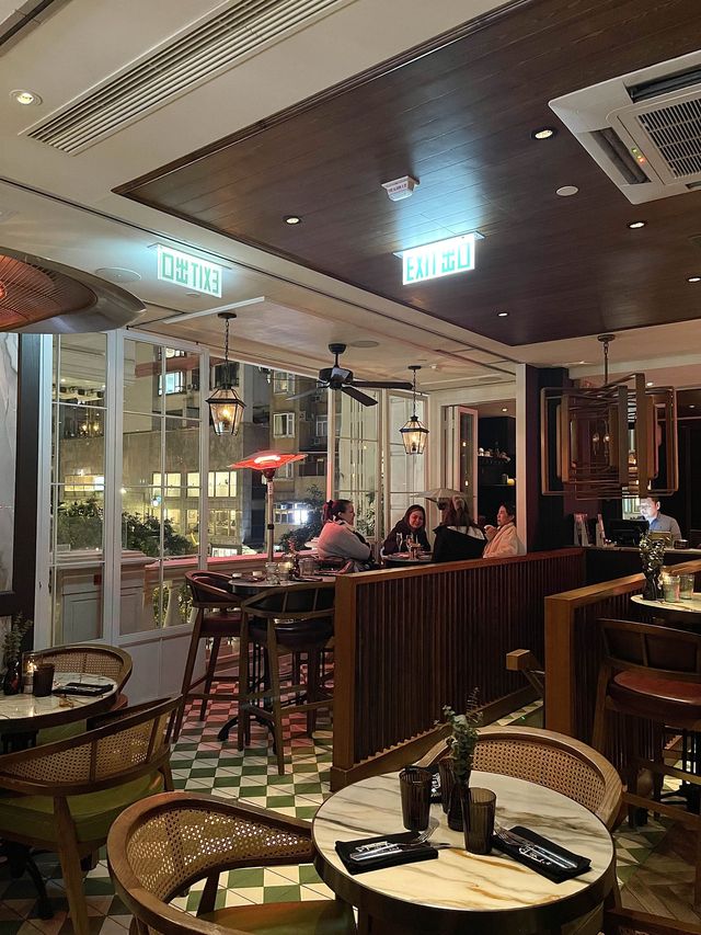 香港灣仔利東街燈籠景觀打卡餐廳-Cooshti