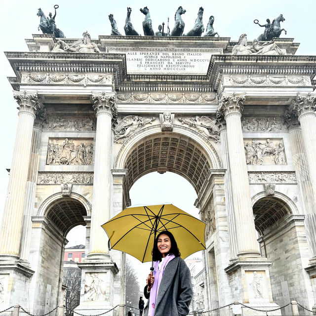 Neoclassical Arco della Pace in Milano🤍