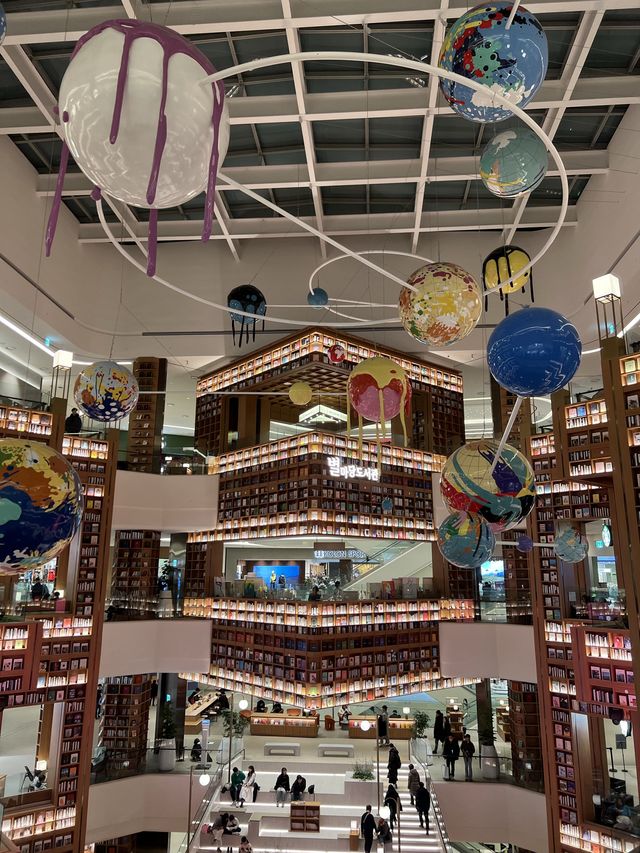韓国/京畿道【水原】ピョルマダン図書館