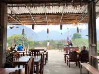 Pull mind cafe วังเวียง สปป.ลาว