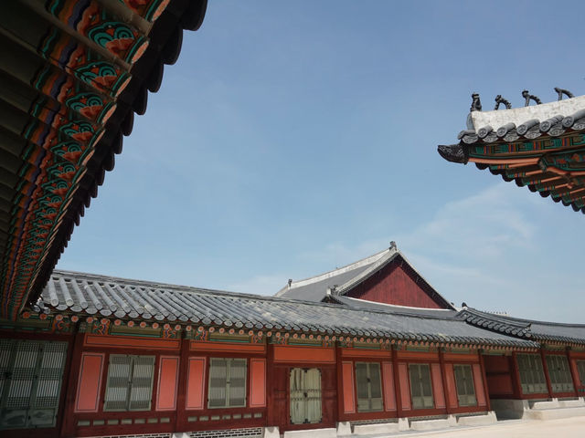 เที่ยวเกาหลี : พระราชวังเคียงบก